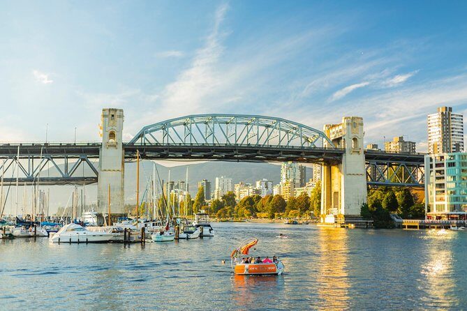 3 hours Private Vancouver Tour-from YVR Airport or Cruise Port - Stanley Park in one loop: totem poles, cannon time, and sea-meets-city icons