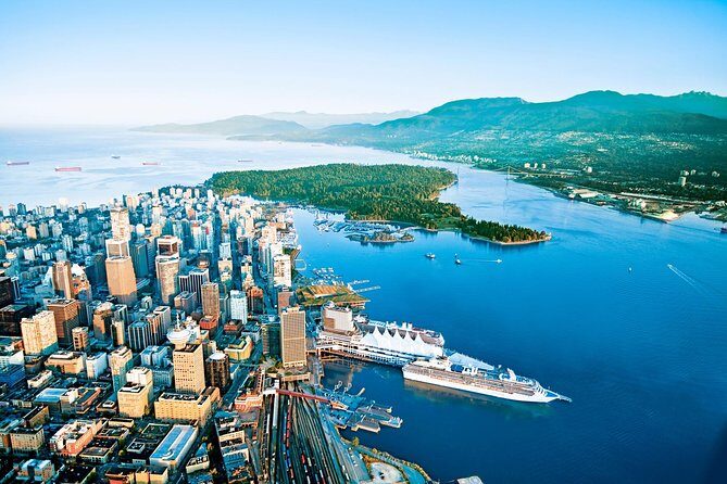3 hours Private Vancouver Tour-from YVR Airport or Cruise Port - A-maze-ing Laughter and Granville Island: art stop plus real-world time to eat