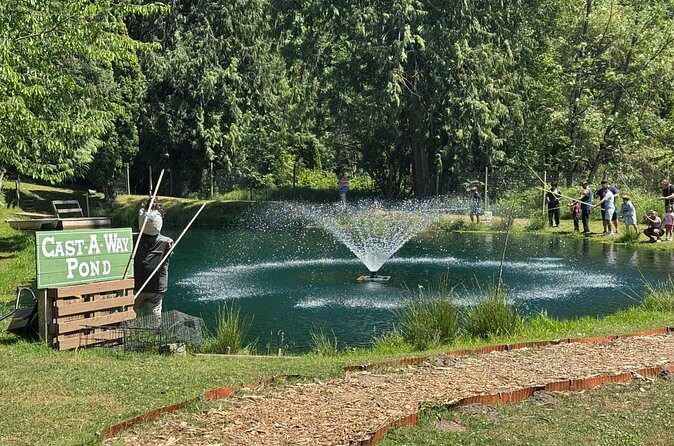A Relaxing Day of Fishing and Fresh BBQ - Yard games and mini boat rides: the fun layer after fishing