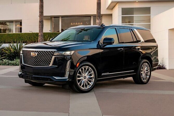 Arrival Private Transfer from Vancouver YVR or Cruise Port to Vancouver by SUV - Flight monitoring and wait times that protect your schedule