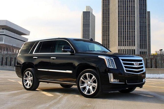 Arrival Transfer: Vancouver Airport YVR - Vancouver by Luxury SUV - Key highlights worth clocking before you book