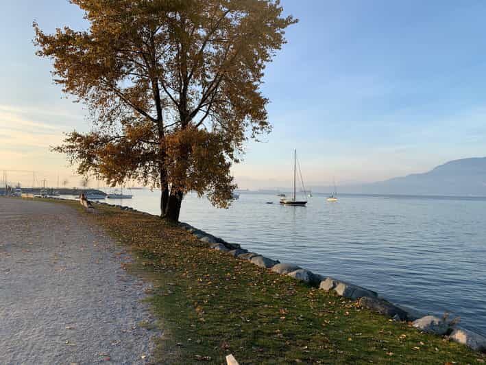 Bike and Hike Vancouver - The Waterfront Bike Route: Granville Island, Stanley Park, Kitsilano