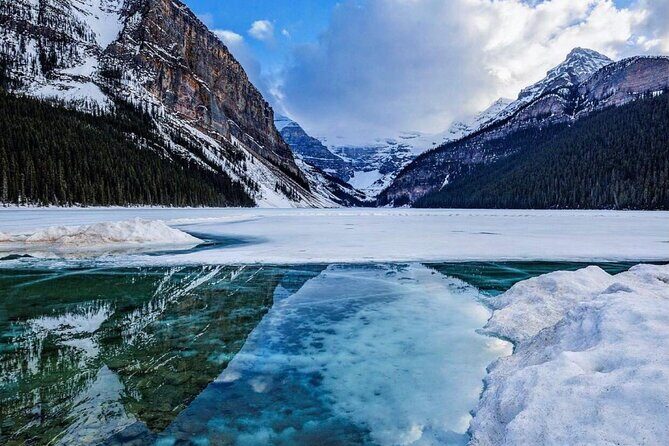 Canadian Rockies and Banff 4-Day Tour from Vancouver (Chn&Eng) - Day 2: Rogers Pass to Lake Louise, then Banff highlights