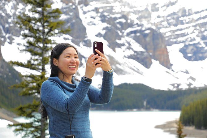 Canadian Rocky Mountains & Banff 5-Day Premium Tour - Day 4: Icefields Parkway toward Jasper, Athabasca Glacier area, and overnight Blue River