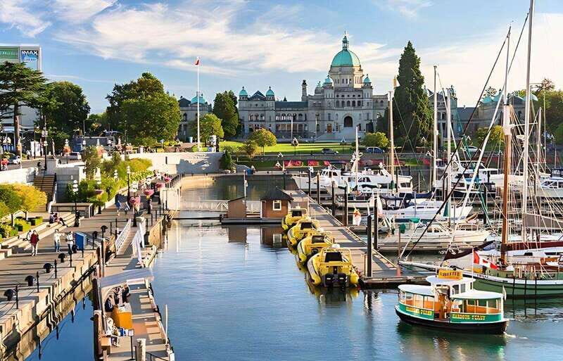 Day Trip from Vancouver to Victoria and Butchart Gardens - The return ferry: sunset views without the stress