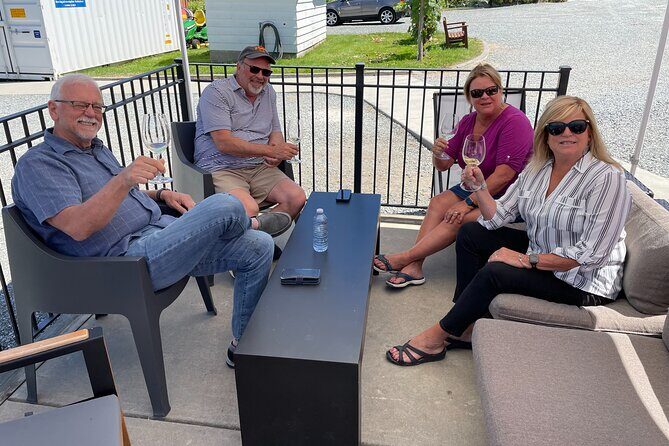 Elegance Unforgettable Tesla Wine Tour & Lunch - Stop 2: Township 7 Vineyards and its Champagne-style mission