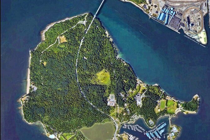 Explore Stanley Park on Electric Scooters - Siwash Rock: Coastal Drama in a Quick 10 Minutes
