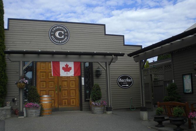 Fraser Valley Social Wine Tasting Private Tour - Countryside driving and guide storytelling along the way