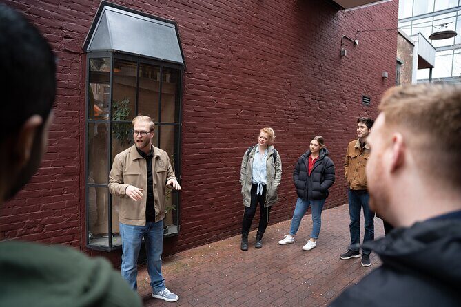 Gratuity-Based Vancouver City Highlights 3 Hour Walking Tour - Vancouver Public Library: your built-in photo-and-washroom pause