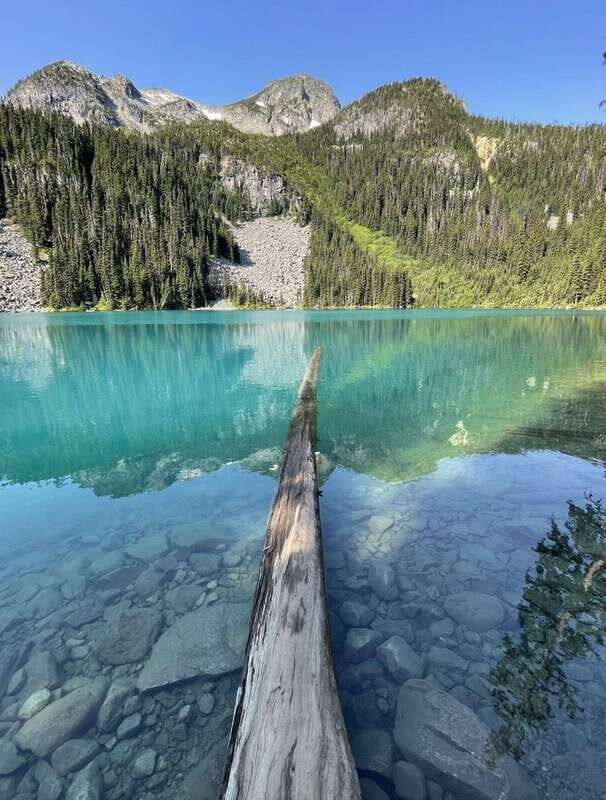 Joffre Lakes/ Hiking Day Trip - Joffre Lakes hike plan: three lakes, three moods
