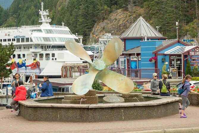 Lighthouse Park Hiking / Horseshoe Bay Discovery Tour - Horseshoe Bay café stop: a calm pause with a real coastal town vibe