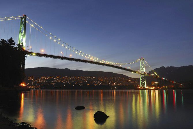 New Year's Eve Dinner Cruise through Vancouver Harbor - DJ Music, Dancing, and the On-Board Party Feel