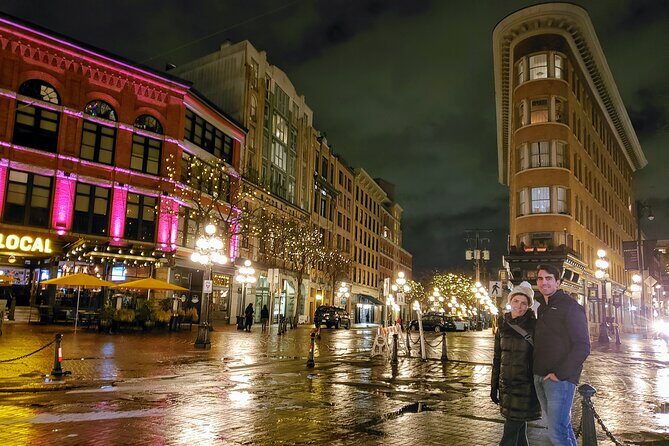 Photography & Walk at Night - Your guide, Nafee, and the small-group advantage