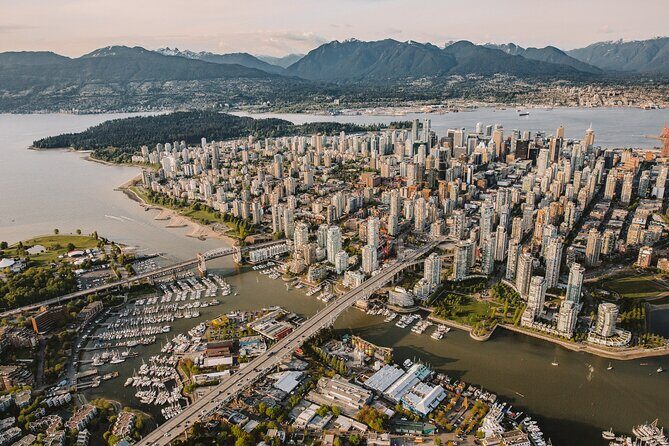Pre/Post Cruise Helicopter Vancouver City Tour with Hotel Pickup - Stanley Park From Above: 1001 Acres in One Shot