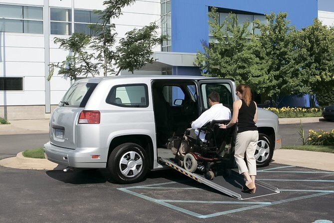 Private Accessible Vancouver Airport (YVR) Transfer to City of Vancouver - Price and what you’re really paying for (up to 4 people)