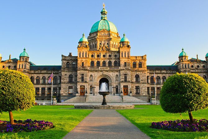 Private Tour: Victoria and Butchart Gardens Day Trip - The Private-Vehicle Advantage: Pickup, Comfort, and Faster Motion