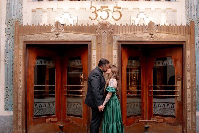 Private Vacation Photoshoot with Photographer in Vancouver - The Photo Delivery Promise: 45 Edited Pictures in 4–5 Business Days