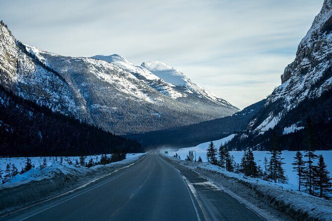 Rockies Winter Premium Tour - Banff townsite plus the gondola and Lake Louise winter choices