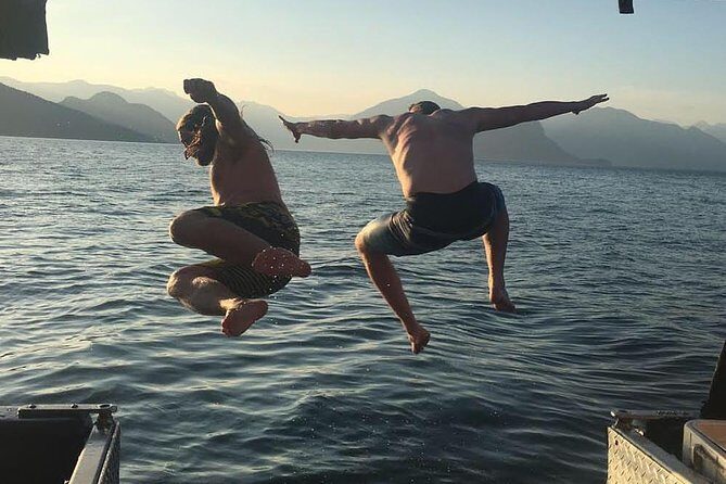 Snorkel, Kayak, and Seal Adventure: Vancouver Boat Tour - Who should book this and who should pass