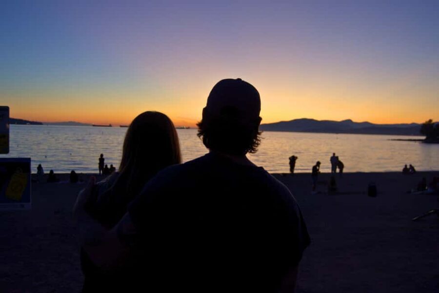 Sunset Bus Tour: Stanley Park & English Bay Photostops - Gastown and the Steam Clock: Quick Context, Strong Identity