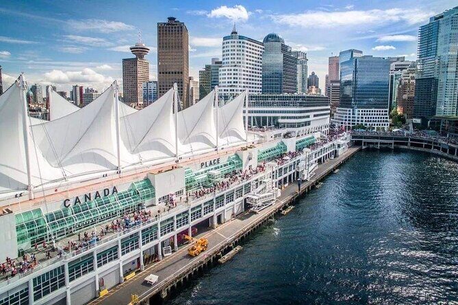 Vancouver 1-Day city tour - Queen Elizabeth Park and Granville Island: panoramic photos and market energy