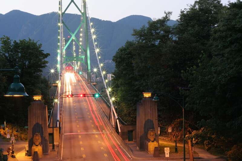 Vancouver City and Capilano Park Private Tour - Stanley Park in One Day: Totem Poles, 1001 Acres, and Prospect Point