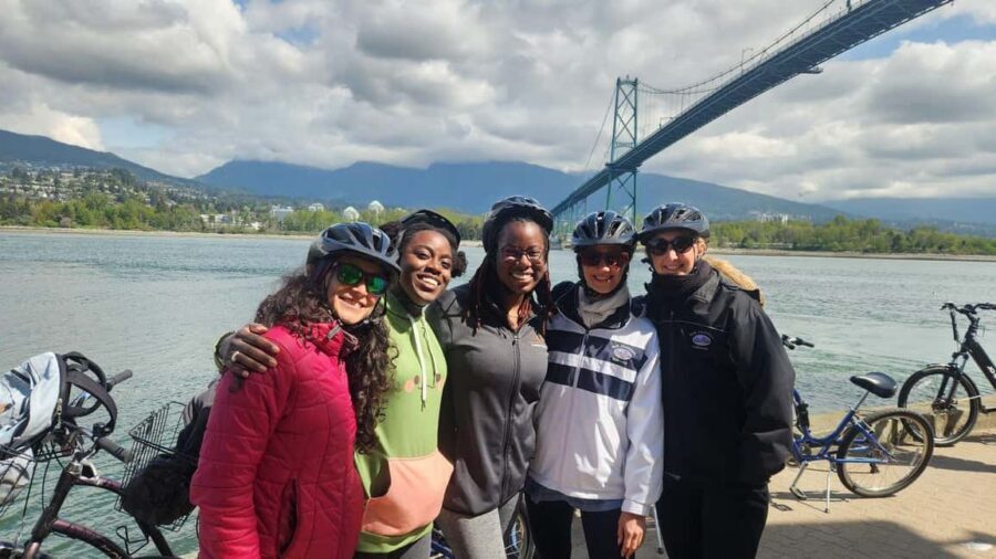 Vancouver: City Bike Tour | E-Bike Upgrade Avail. | 4-Hours - Weather reality: rain or shine, and what to wear
