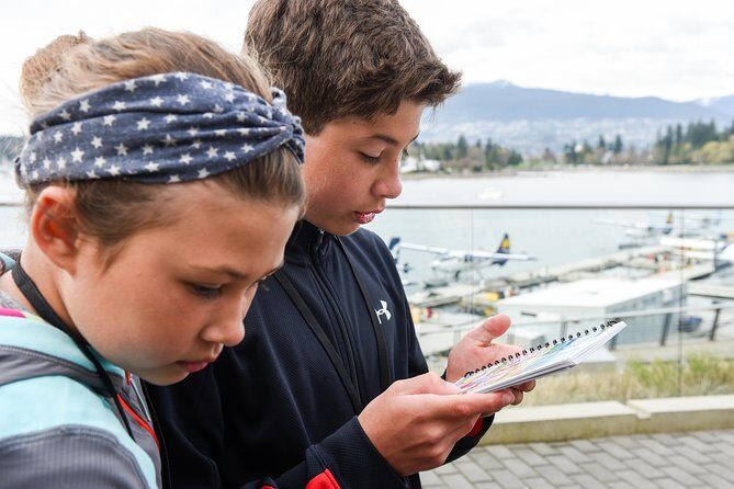 Vancouver City Sightseeing Adventure with Kids: Heroes & Villains - Float planes and the seawall: a fun Vancouver detour