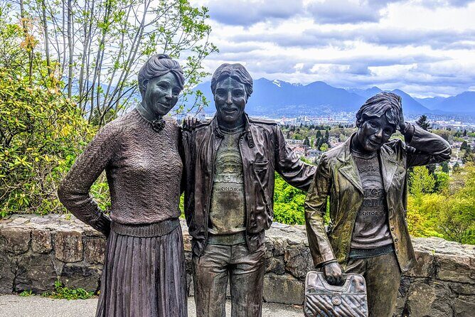 Vancouver city Tour with all attractions - Stanley Park at Human Speed: Seawall Views Without the Full-Day Commitment