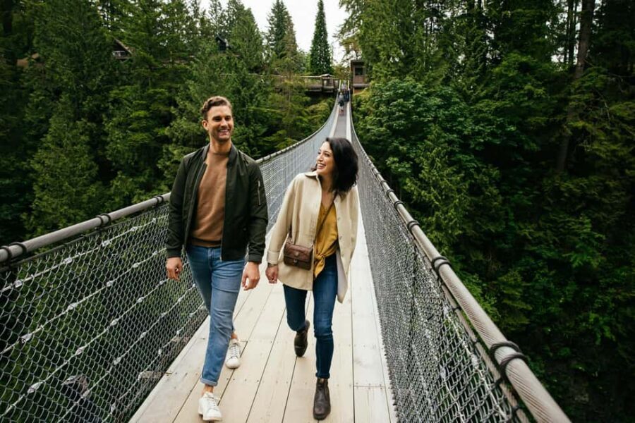 Vancouver: City Tour with Capilano Bridge and Stanley Park - Capilano Suspension Bridge Park: story center to Cliffwalk panoramas
