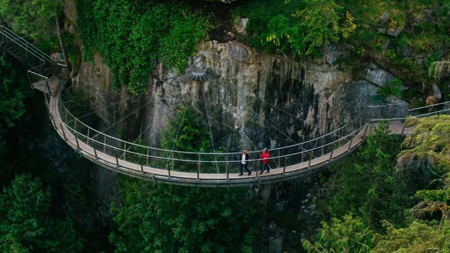 Vancouver: City Tour with Capilano Bridge and Stanley Park - What to expect on the walkways: time, pacing, and comfort tips