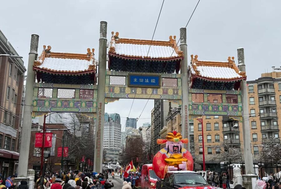 Vancouver City Tour+VipCar+Stanley Park+ChinaTown/SmallGroup - Gastown and Chinatown: Steam Clock, cobblestones, and the Gate