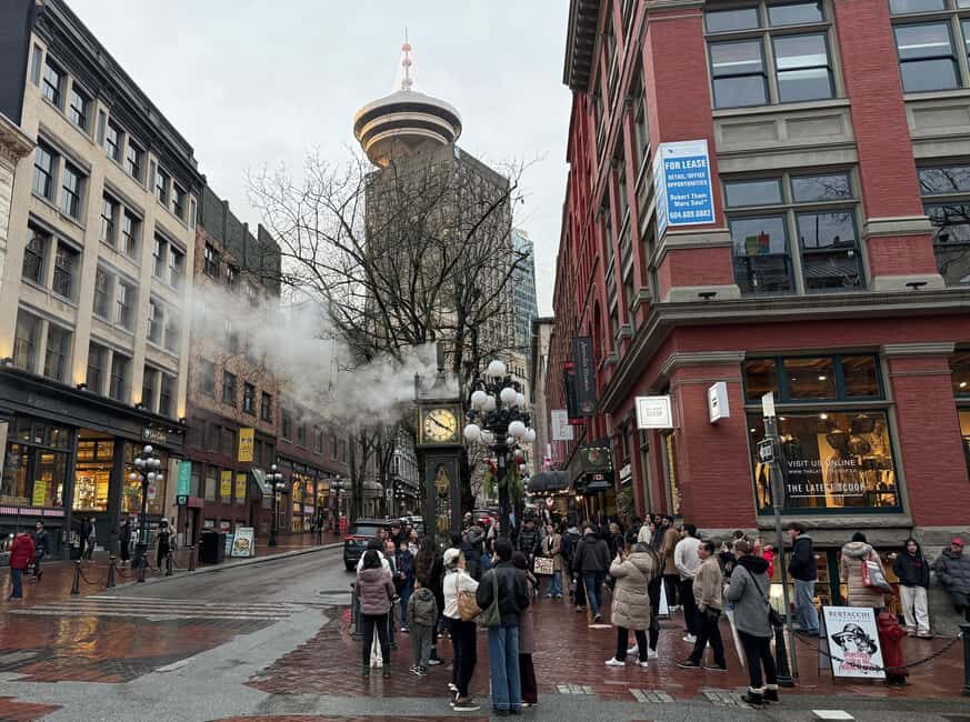 Vancouver City Tour+VipCar+Stanley Park+ChinaTown/SmallGroup - Canada Place finish: harbor views, free time, and easy wrap-up