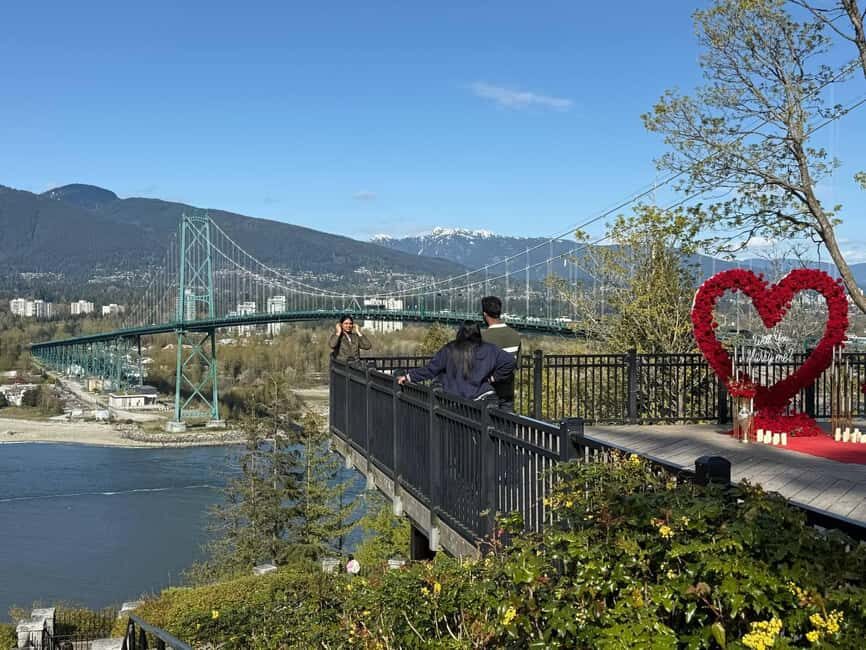 Vancouver City Tour+VipCar+Stanley Park+ChinaTown/SmallGroup - The included professional photos and video: how to get the most out of it
