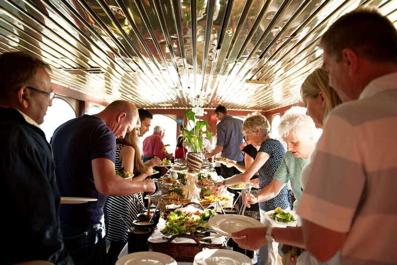 Vancouver: Evening Cruise with Dinner Buffet - Small practical tips to make the night better