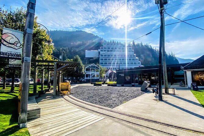 Vancouver family tour Squamish with Porteau Cove and Britannia Mine Private - Porteau Cove Provincial Park: oceanfront time with tidal drama