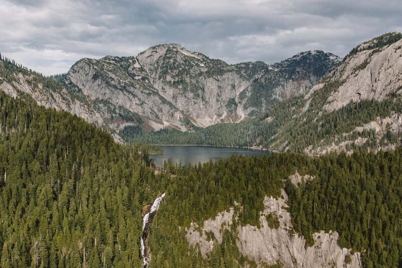 Vancouver: Helicopter Tour with Backcountry Beer Tasting - Four West Coast Craft Beers After a Real Adventure