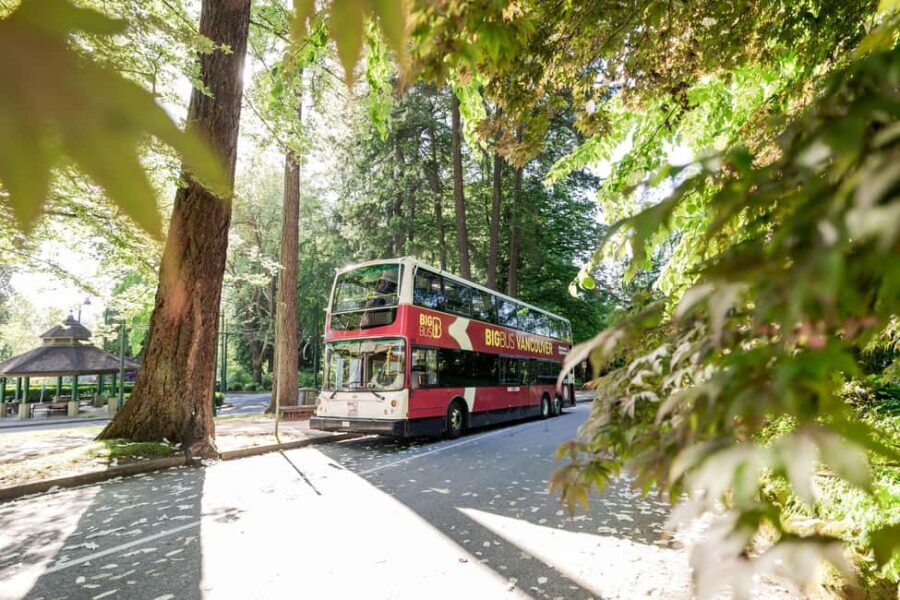 Vancouver: Hop-on Hop-off Sightseeing Tour with 10 Stops - Walking tours included: how to use them without overplanning