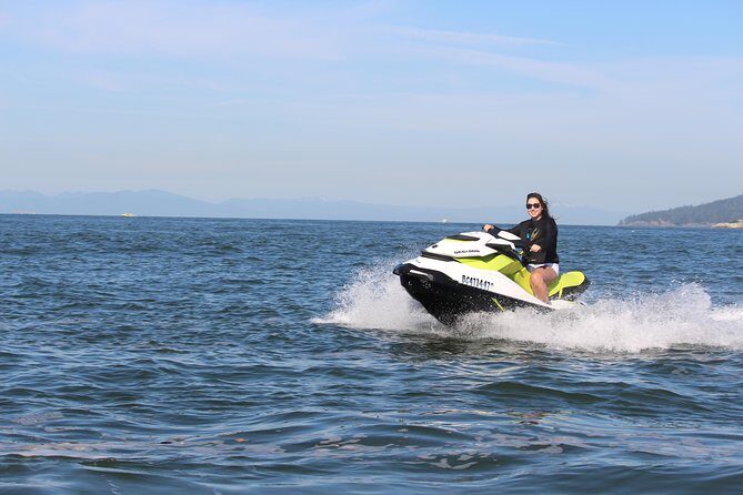 Vancouver Jetski Tour with Dinner on Bowen Island - Stop 2: English Bay and the open-water feel