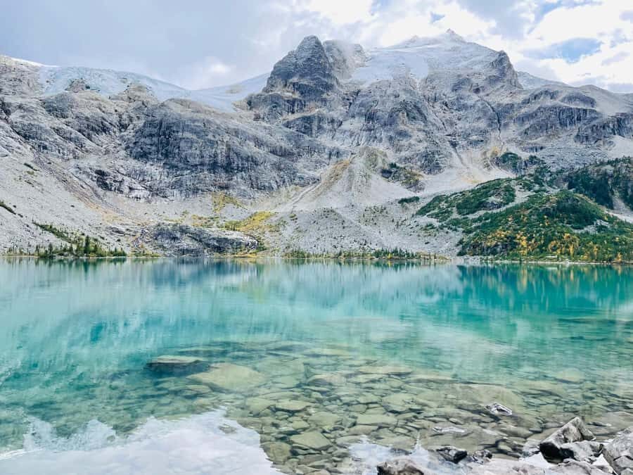 Vancouver: Joffre Lakes Park Hike and Whistler Day Trip - Trail Route Details: Lower to Middle to Upper Joffre