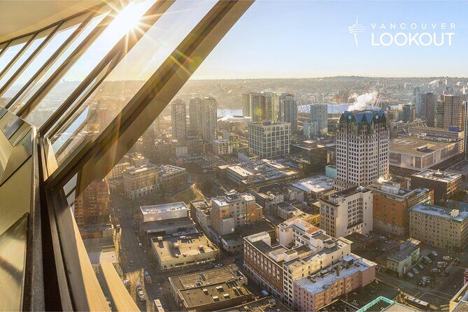 Vancouver Lookout Admission Ticket - Getting To Harbour Centre and the Glass Elevator Moment