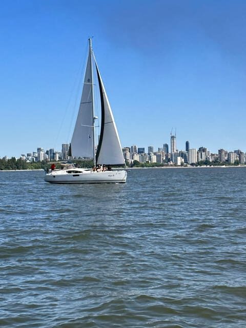 Vancouver: Mosquito Creek and English Bay Sailboat Cruise - Bowen Islands, Point Atkinson, West Vancouver, Howe Sound, and Georgia Strait