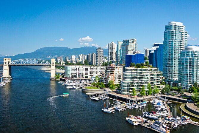Vancouver Old Town Treasure Hunt: Self-Guided Walking Game - A Smartphone Treasure Hunt That Feels Like Walking With a Quiz