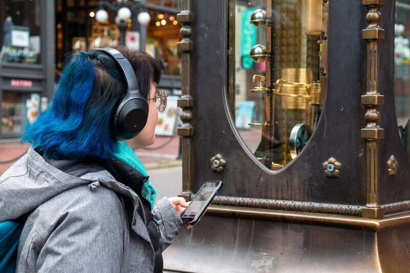 Vancouver: Self-Guided Smartphone Walking Tour of Gastown - Walking Gastown at your own tempo