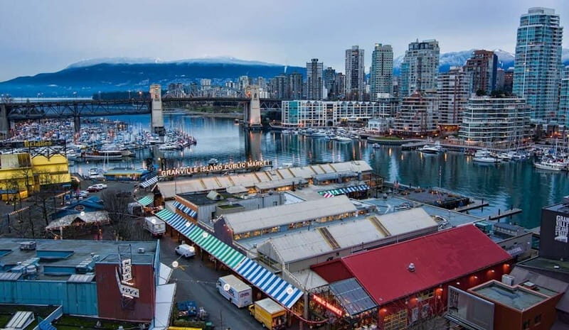 Vancouver: Small Group Tour w/Capilano & Grouse Mtn Lunch - Capilano Suspension Bridge Park: the 230-foot crossing and Cliffwalk