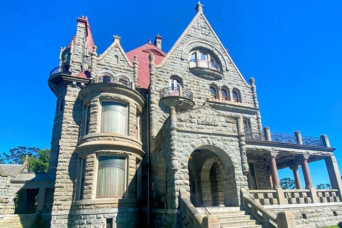 Vancouver to Victoria day tour Private - Fisherman’s Wharf, The Homecoming, and Victoria Chinatown’s best lanes