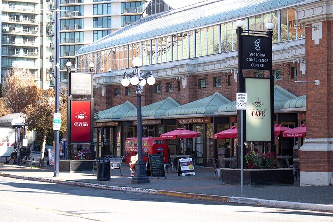 Vancouver to Victoria - Vancouver Cruise Terminal Pickup - Coach Bus Transfer - Coach ride to Tsawwassen: comfort plus group logistics with cruise luggage