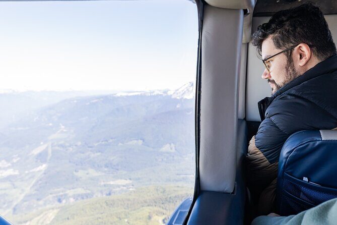 Vancouver to Whistler Scenic Seaplane Transfer: One Way - Vancouver Harbour to your seaplane: where the trip really starts