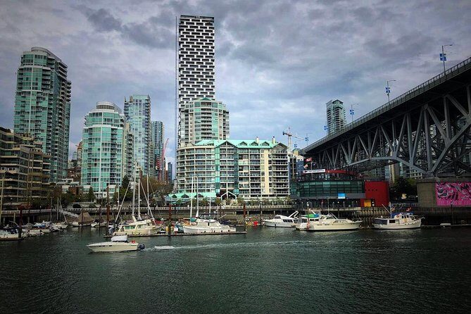 Vancouver Top Attraction Highlights Tour Private With Capilano - Lions Gate Bridge: A Landmark With Meaning