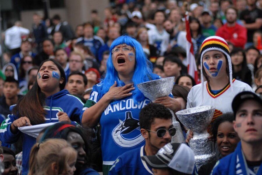 Vancouver: Vancouver Canucks Ice Hockey Game Ticket - Your 3-hour Canucks night: what you’ll actually spend time doing
